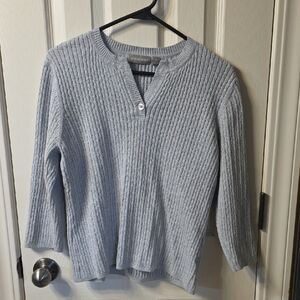 Croft & Barrow Light Gray V-Neck Sweater